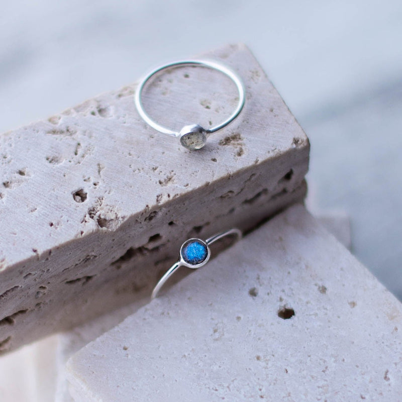 Anillo Vira Piedra Luna