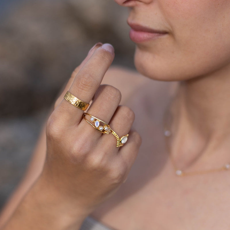 Anillo Mira