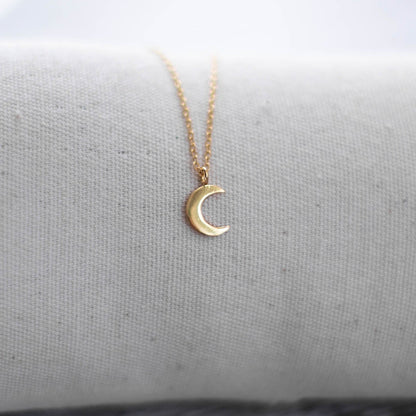 SELENE NECKLACE