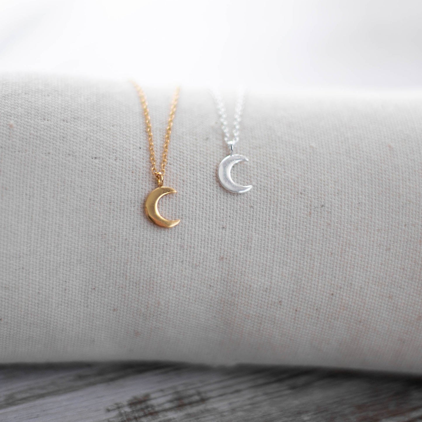 SELENE NECKLACE