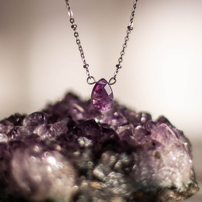 RAKSHA AMETHYST NECKLACE