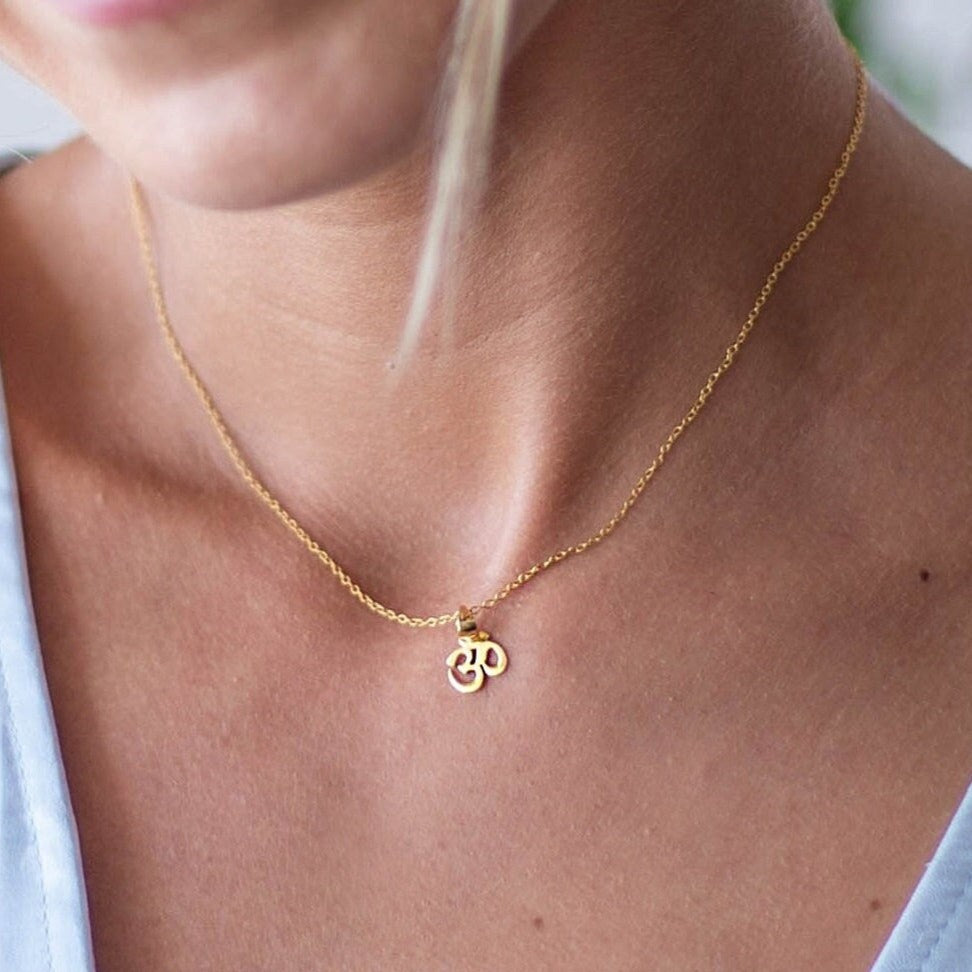 Tiny gold ohm necklace - Gold plated ohm pendant - om necklace gold plated - Yogi necklaces - Buddhist Charm Necklace - Ohm shanti